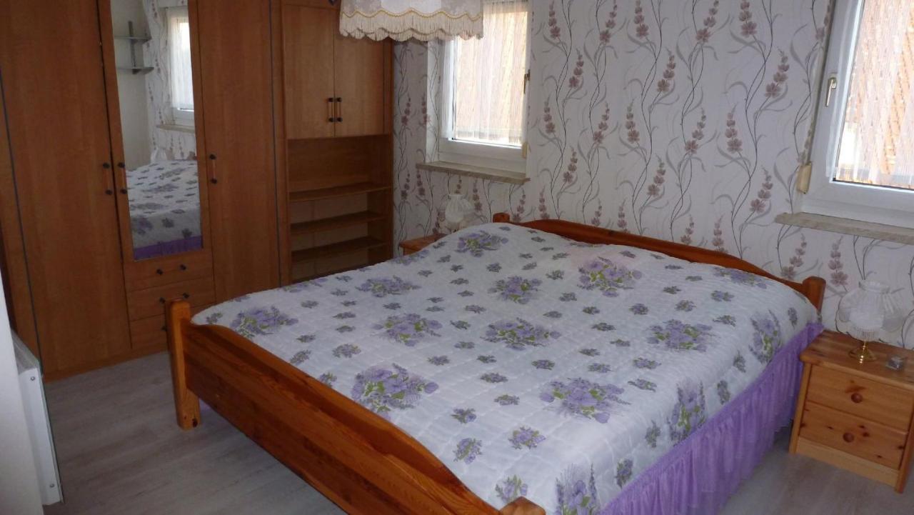 Ferienwohnung Irene Ludwigschorgast エクステリア 写真